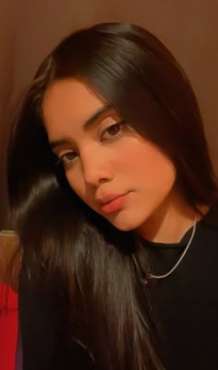 <strong>Elena Ramírez</strong>